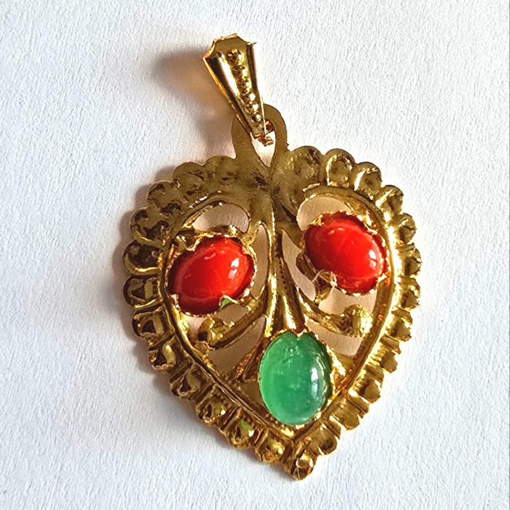 Vintage heart pendant green red orange gold tone charm Filigree